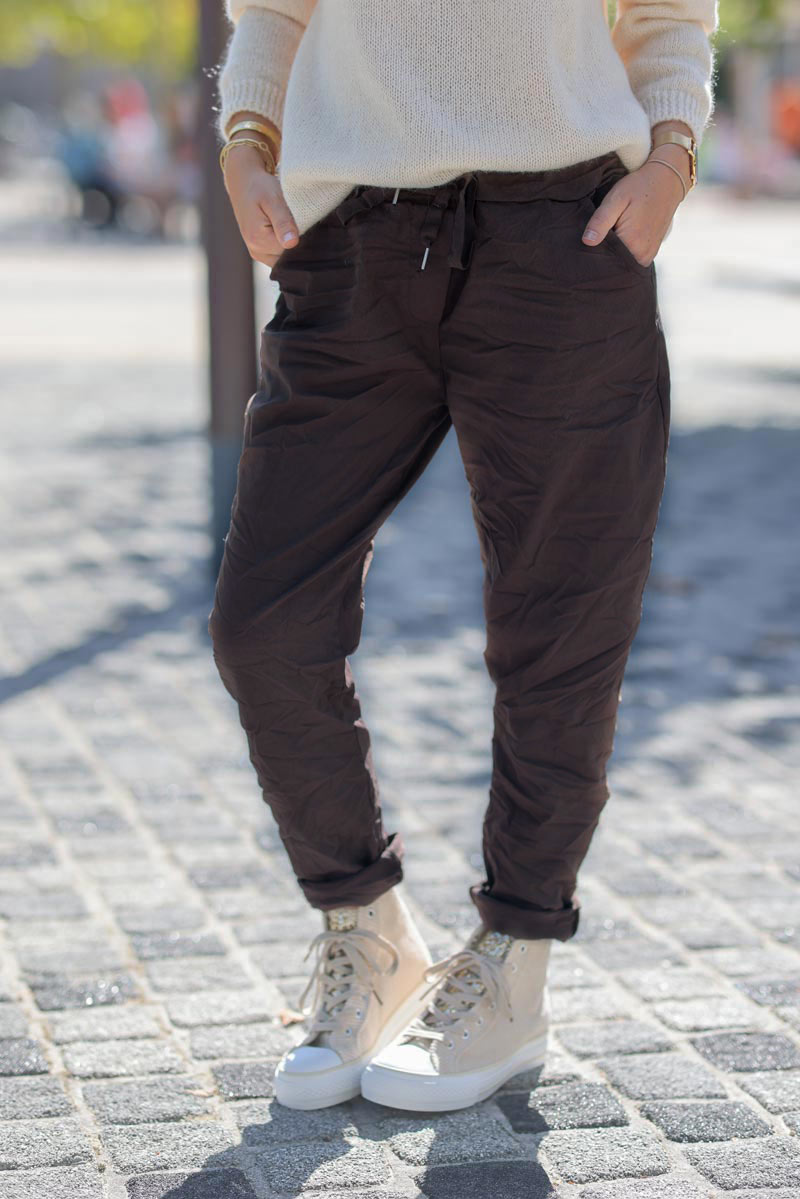 Chocolate comfort stretch pants with elastic waistband