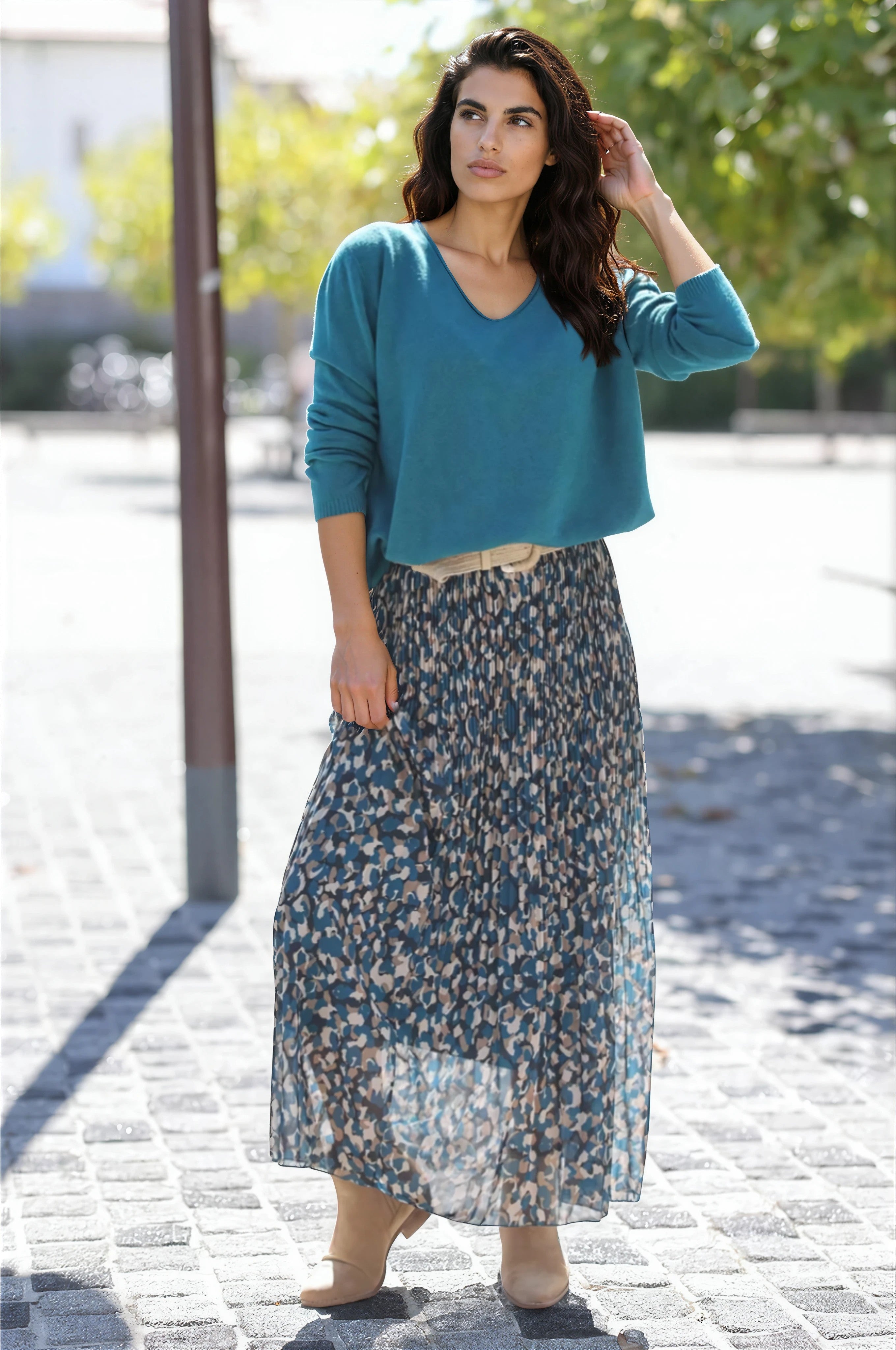 Peacock green soft basic V-neck sweater
