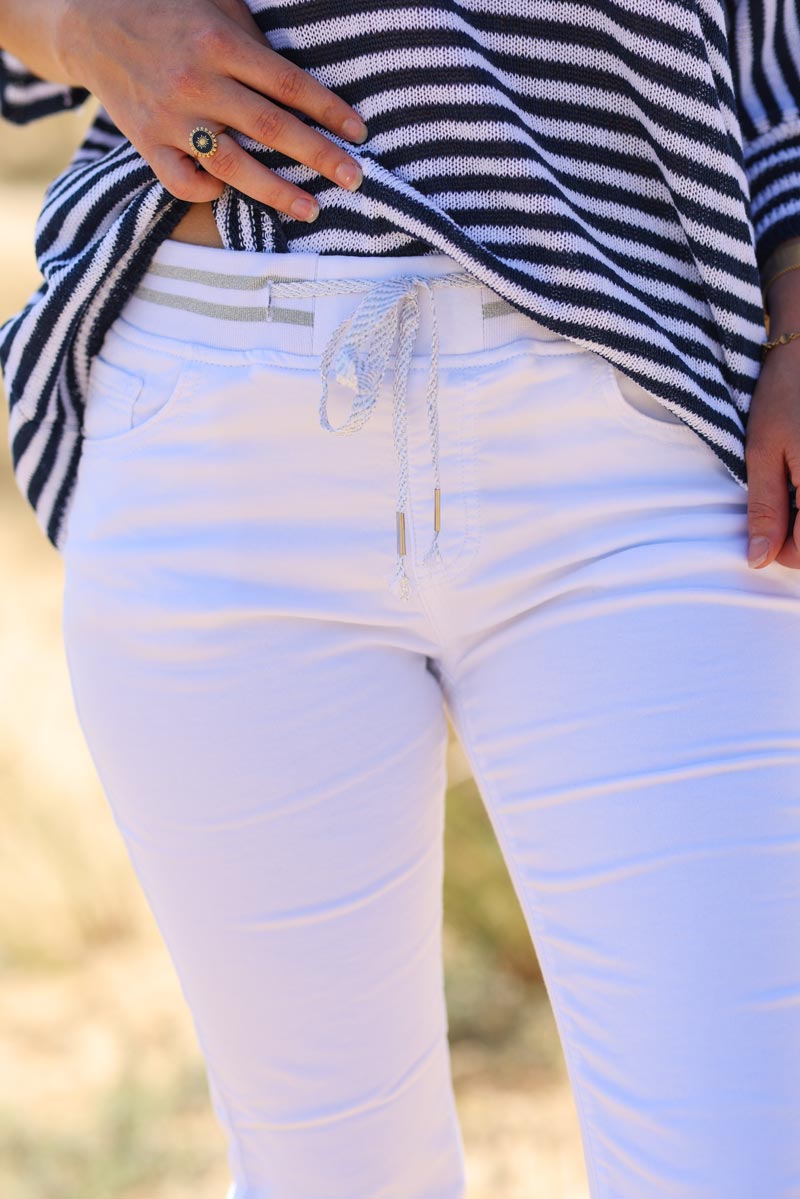 Pantalon blanc en toile stretch ceinture elastique argentee g099 (1)