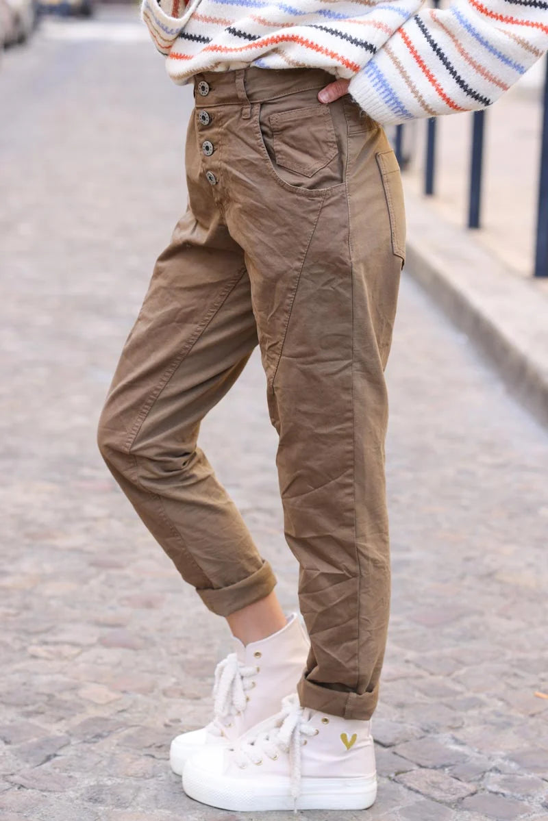 Cream ANETT PANTS - Trousers - luxury camel/multi-coloured - Zalando.de