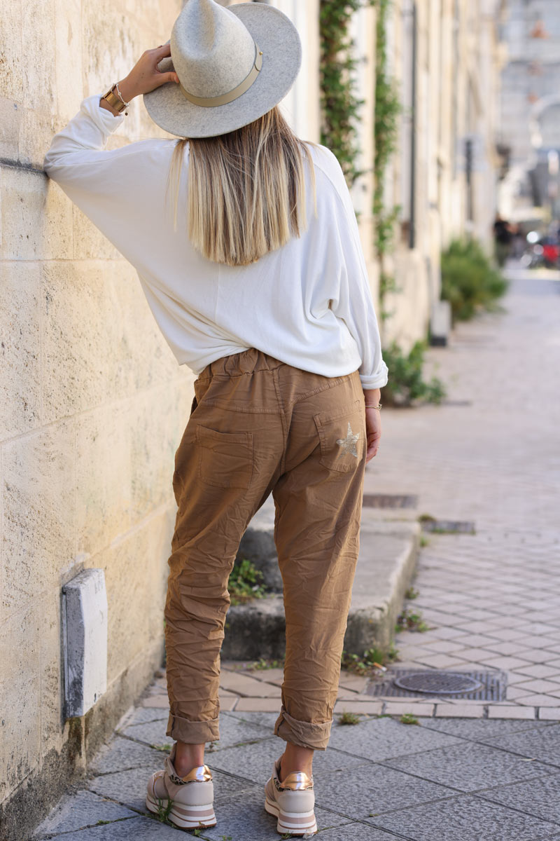 Pantalon camel confort en toile stretch special Belle et Ronde etoile brillante H076 (1)