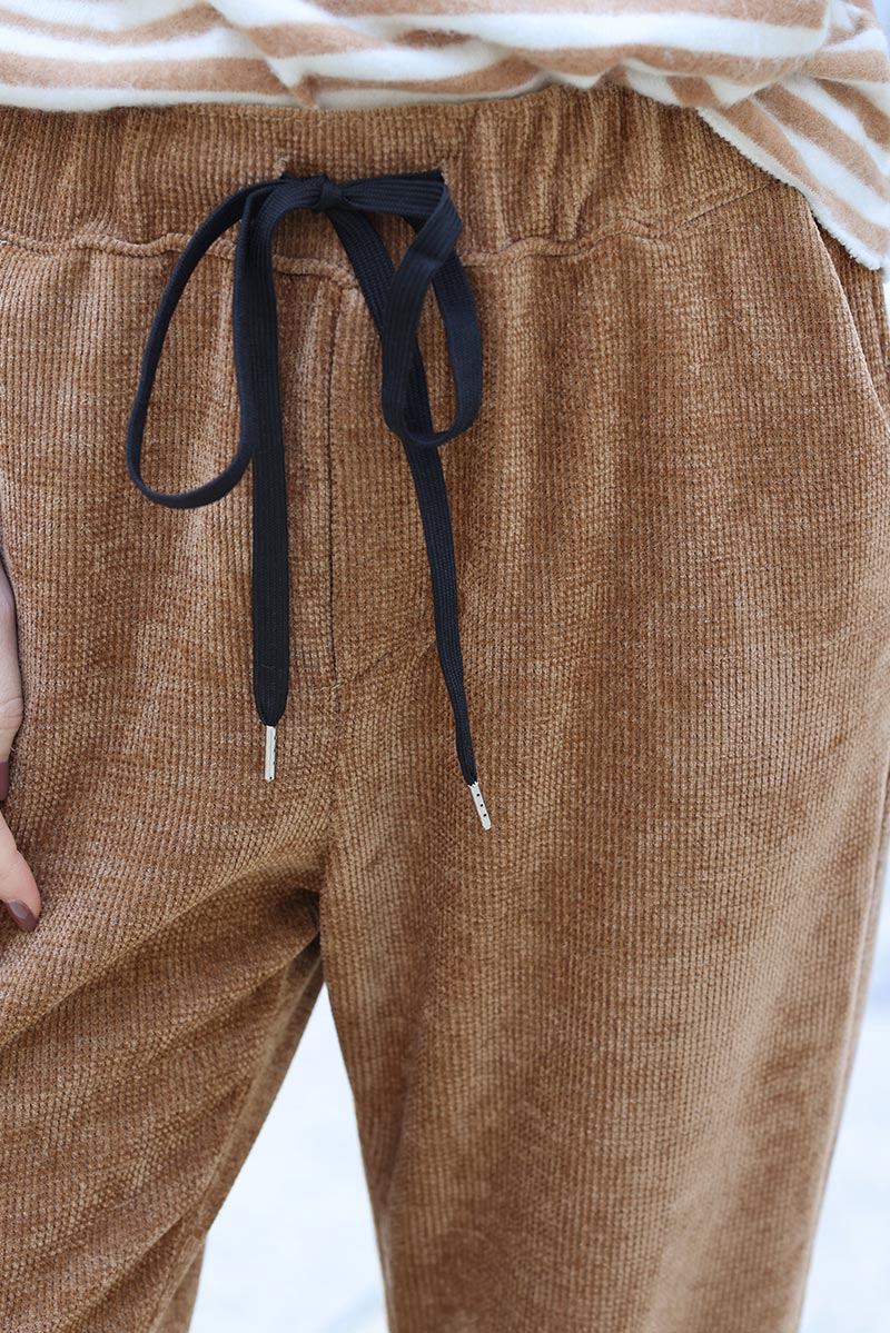 Pantalon camel en petit velours côtelé souple ceinture élastique G270