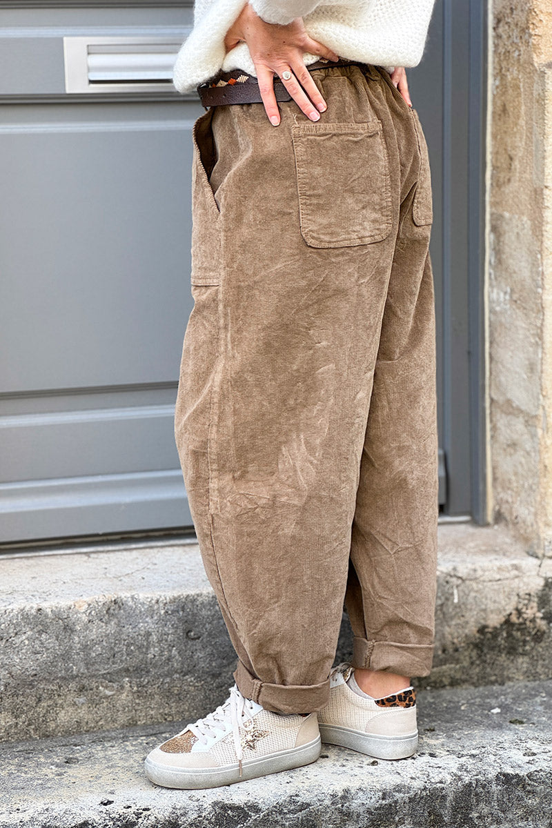 Pantalon camel en velours côtelé coupe ballon avec ceinture broderie aztèque