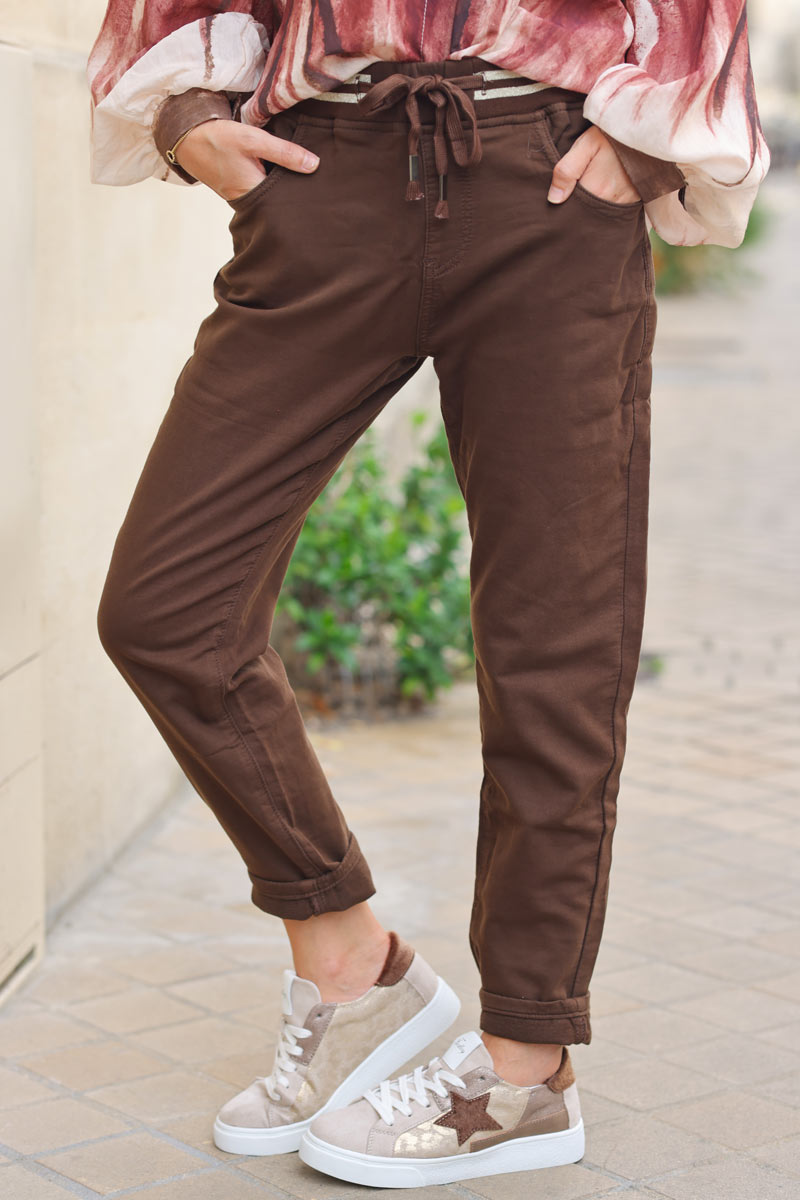 Pantalon confort slim chocolat ceinture elastique brillante g226 (1)