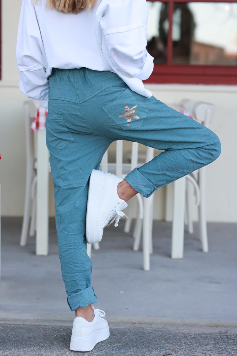 Pantalon confort vert céladon en toile stretch étoile brillante paillettes