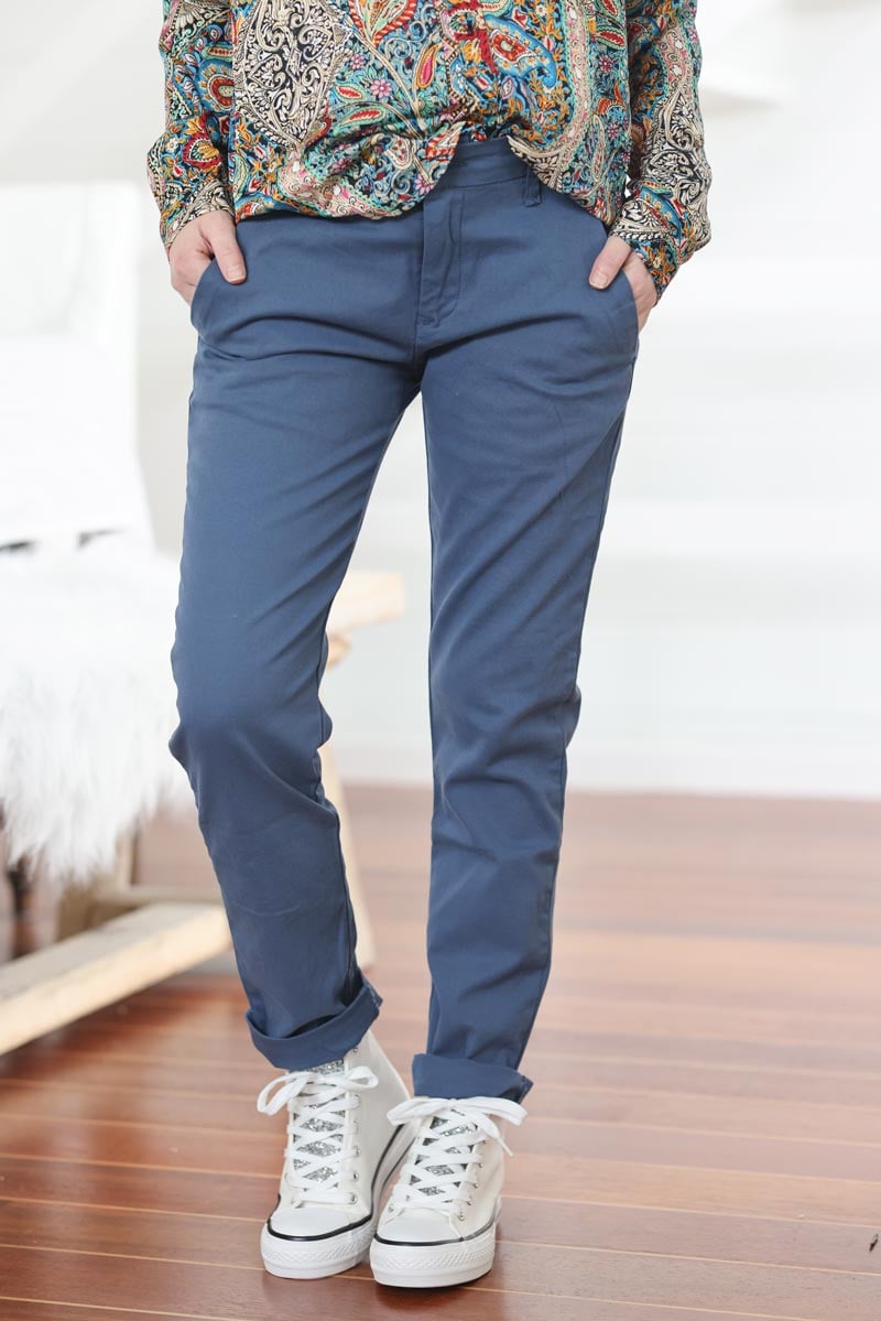 Pantalon azul online petroleo