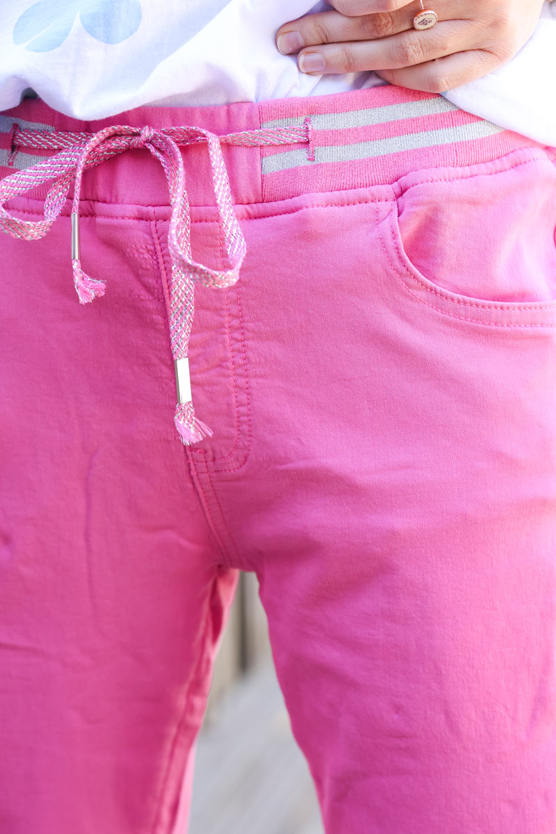 Pantalon rose fuchsia en toile stretch ceinture élastique rayée brillante