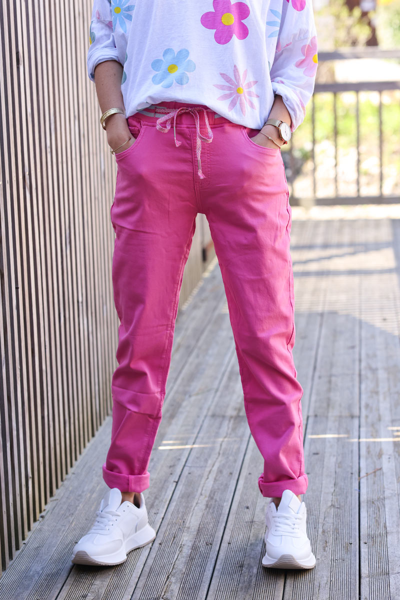 Pantalón rosa fucsia de lona elástica con cinturilla elástica a rayas brillantes