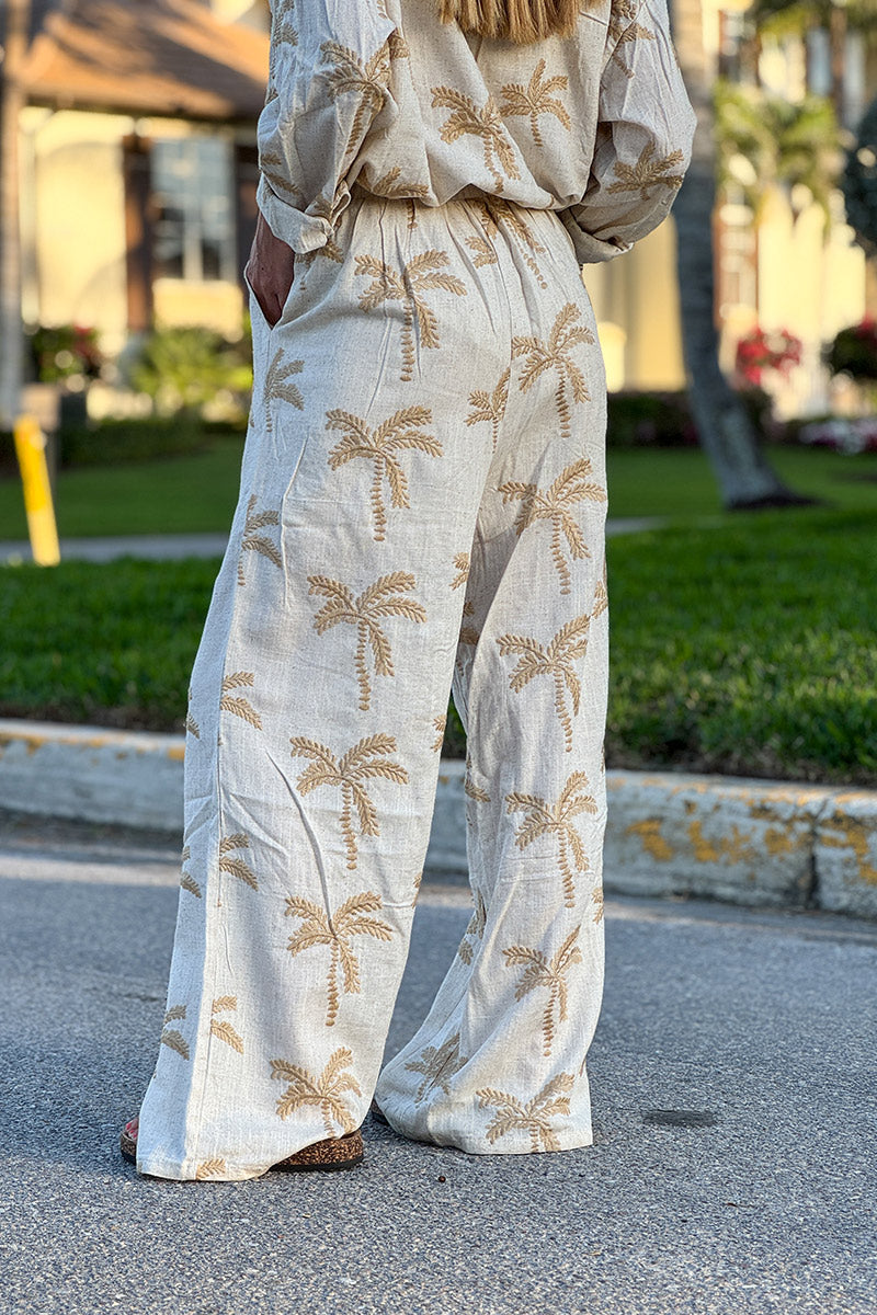 Pantalon fluide beige en lin mélangé broderie palmiers camel