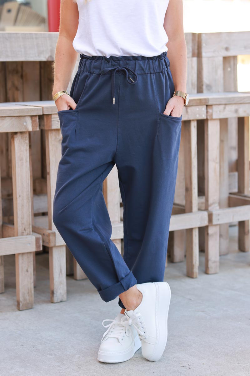 Pantalon jogging bleu marine style paperbag taille élastiquée et poches