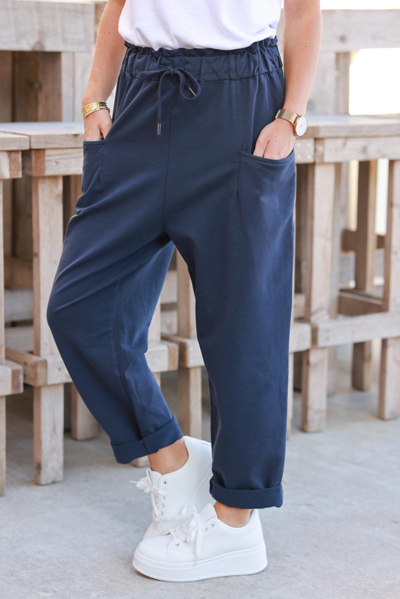 Pantalon jogging bleu marine style paperbag taille élastiquée et poches