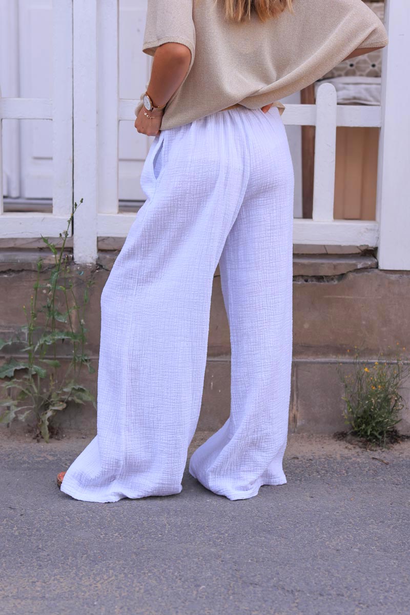 Pantalon large blanc en gaze de coton texturé ceinture élastique