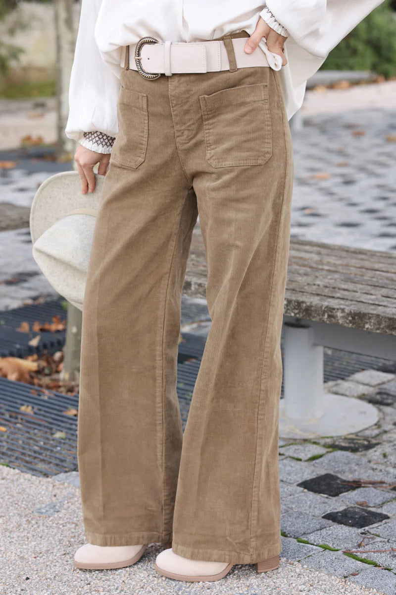 Pantalon large marron glacé en velours côtelé poches plaquées