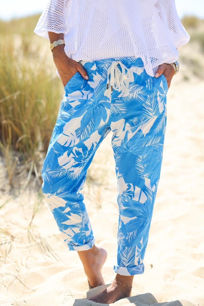 Pantalon leger et confort imprime palmes bleu azur g095 (1)