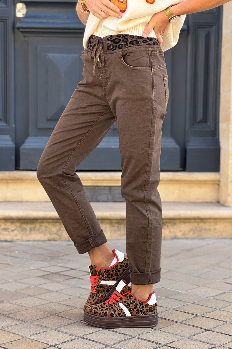 Cafe Jeans with Leopard Print Drawstring Waist