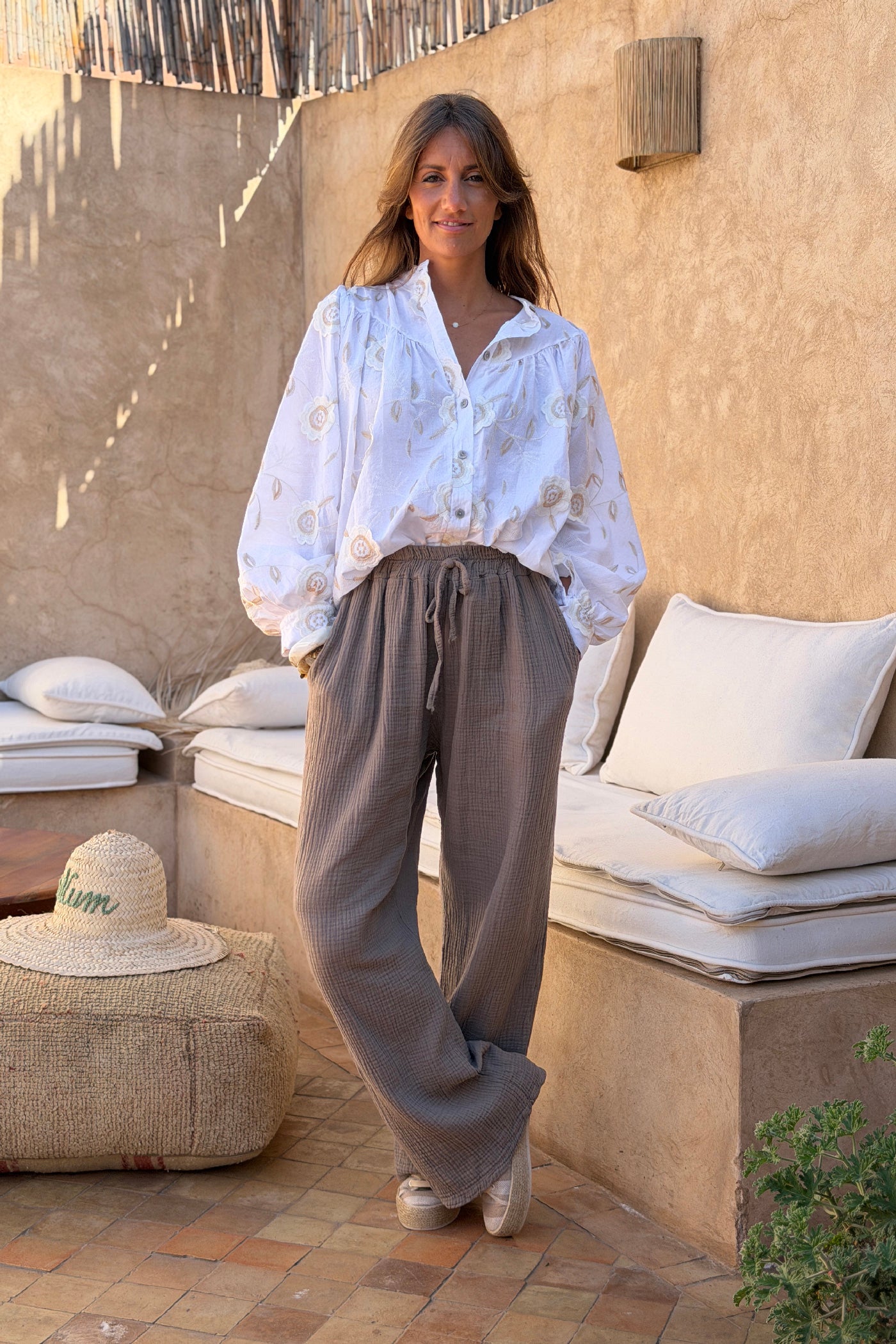 Pantalon marron droit en gaze de coton ceinture élastique