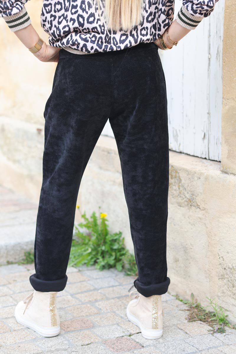 Pantalon noir confort et stretch en velours cotele doux G249 (1)