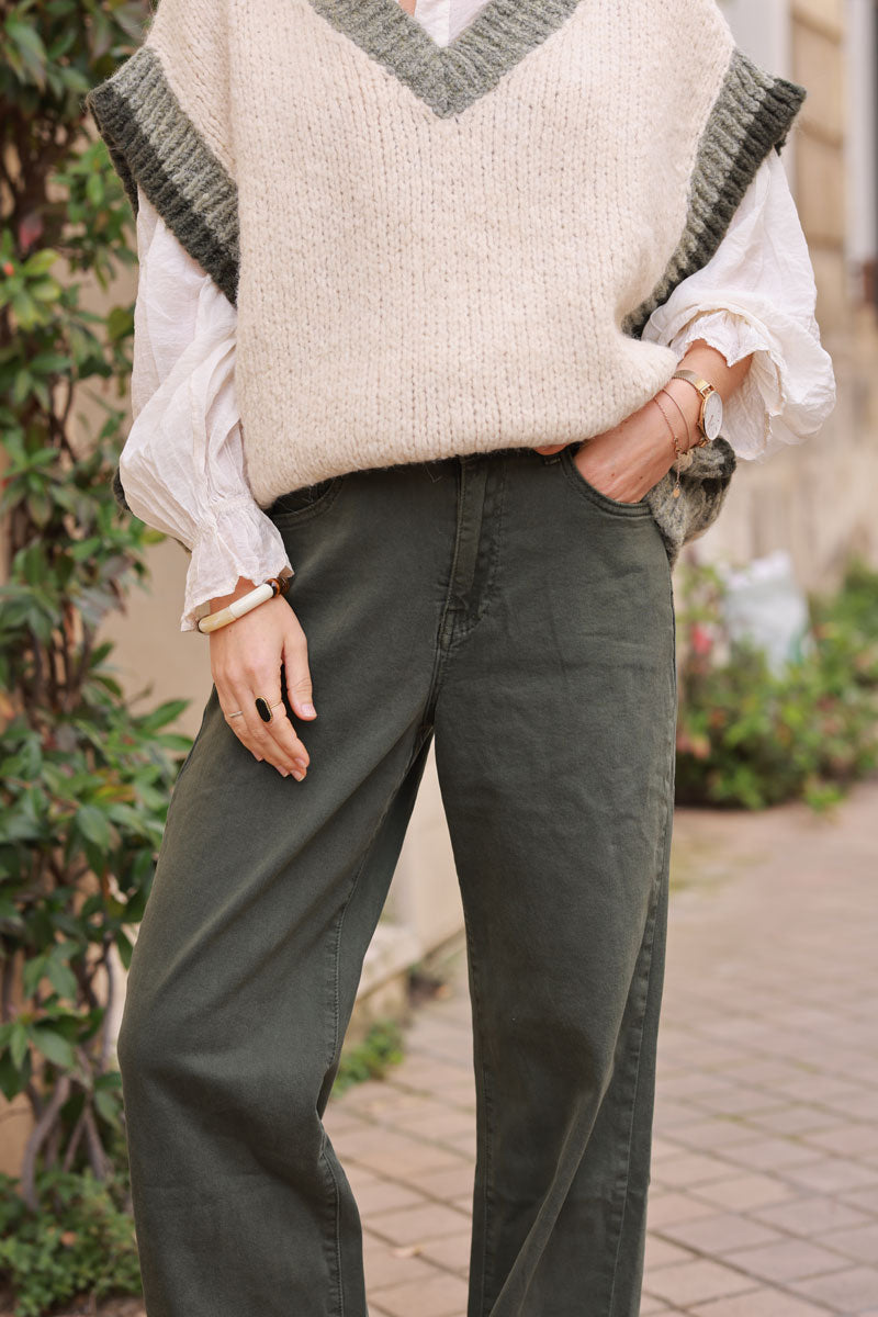 Pantalón elástico caqui de corte ancho con bajo ancho