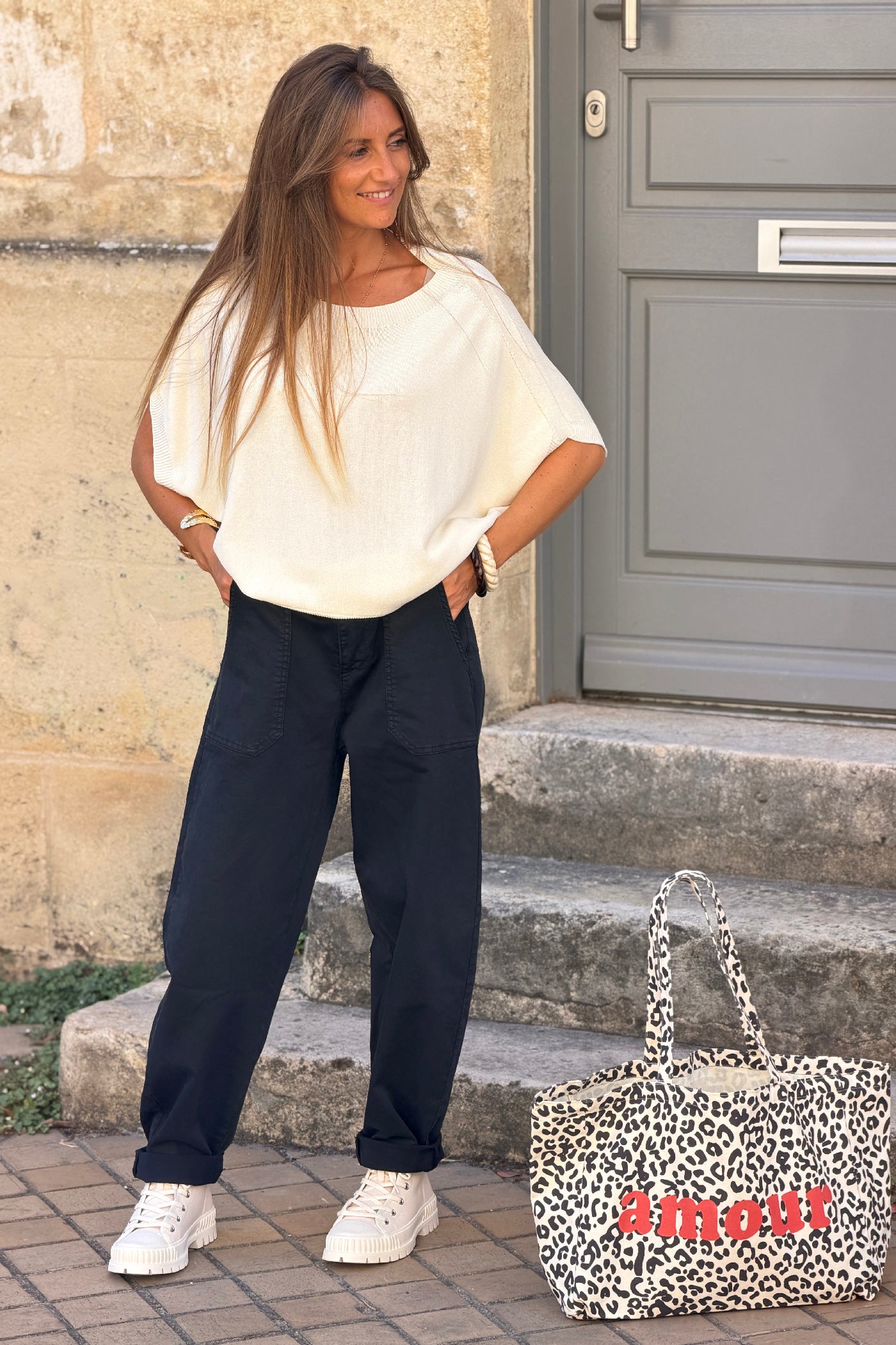Pantalon stretch noir coupe barrel grandes poches