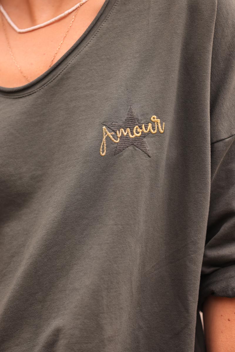 Dark khaki comfort sweater with gold star and 'amour' embroidery