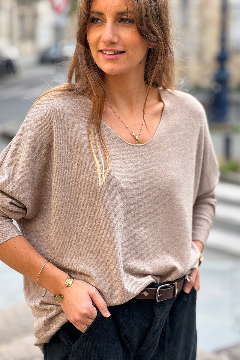 Petit pull large beige maille lurex brillante col v