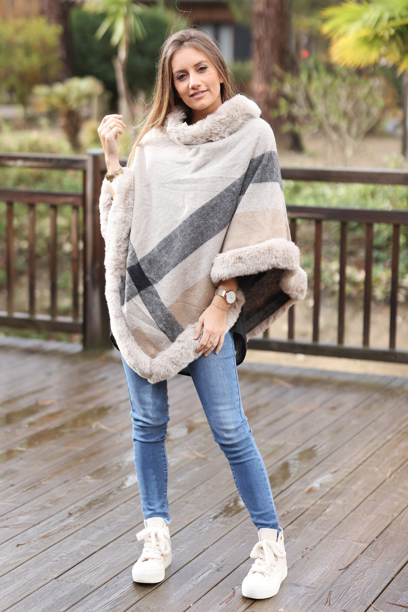 Poncho beige con rayas de cuadros estilo tartán de pelo sintético