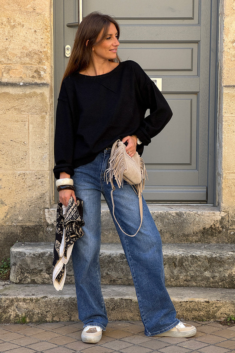 Pull basique noire en petite maille chiné couture apparente col bateau