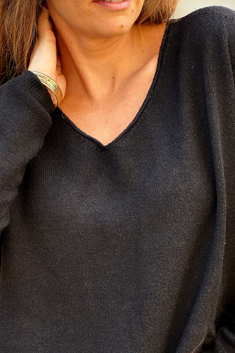 Pull basique tout doux noir col V