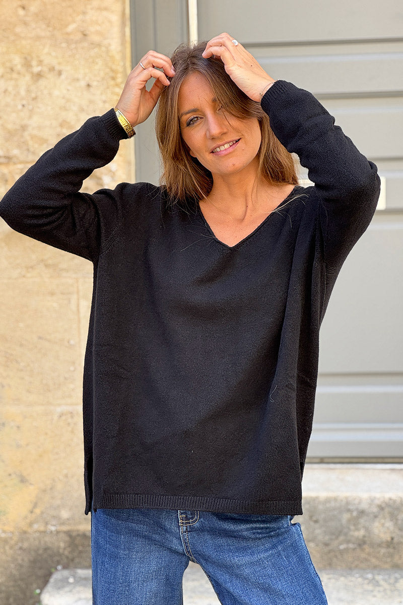 Pull basique tout doux noir col V