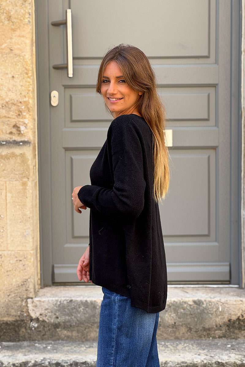 Pull basique tout doux noir col V