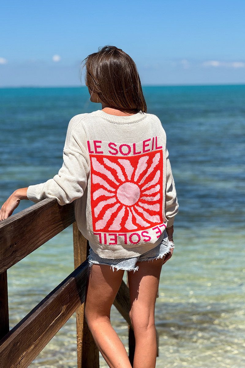 Pull beige en maille coton mélangé motif Le Soleil coloré au dos