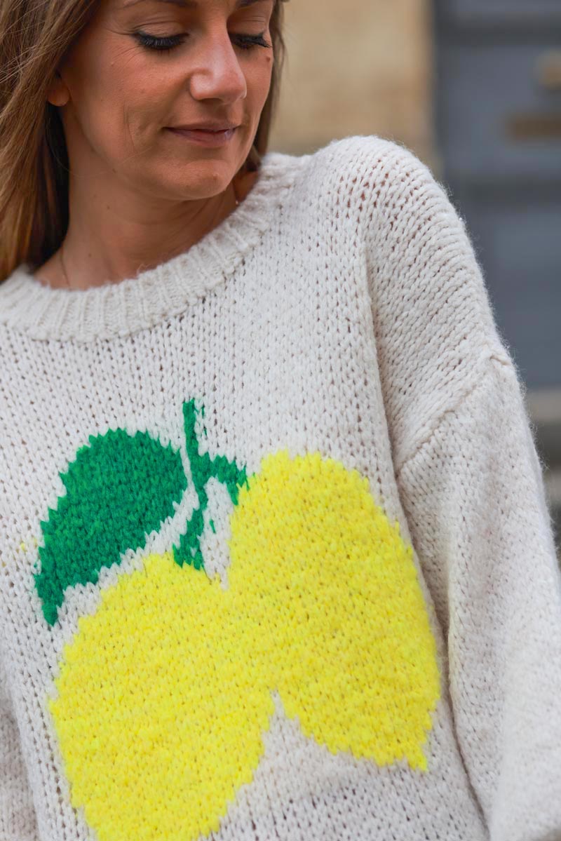 Beige chunky knit jumper with lemon pattern