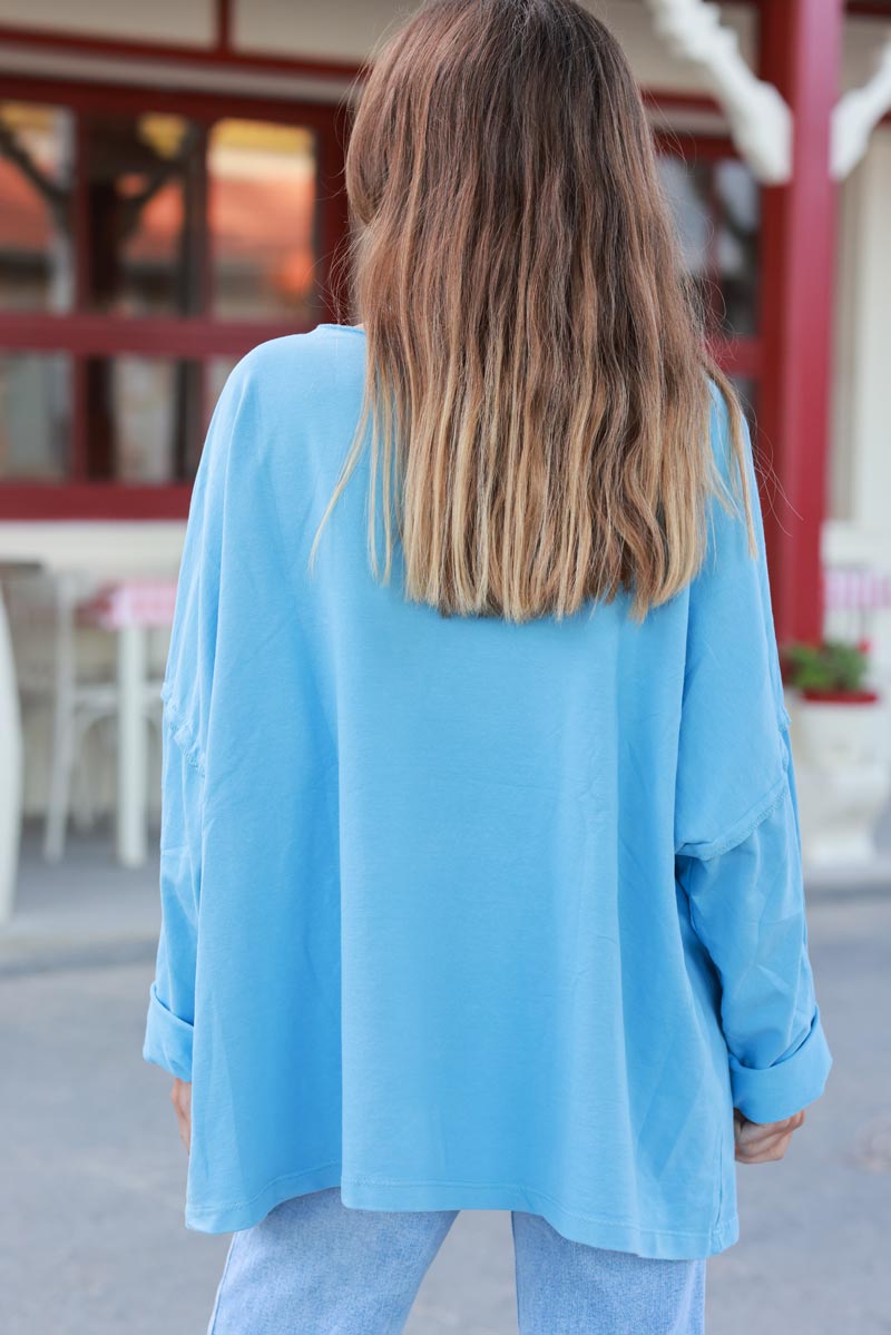 Pull bleu ciel large oversize col rond en coton stretch coutures apparentes