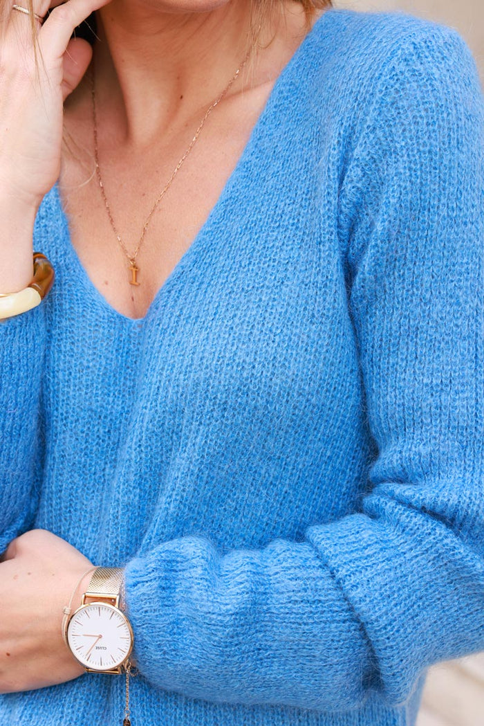 Pull bleu jean coupe ajustée en petite maille col v - Horizons Lointains