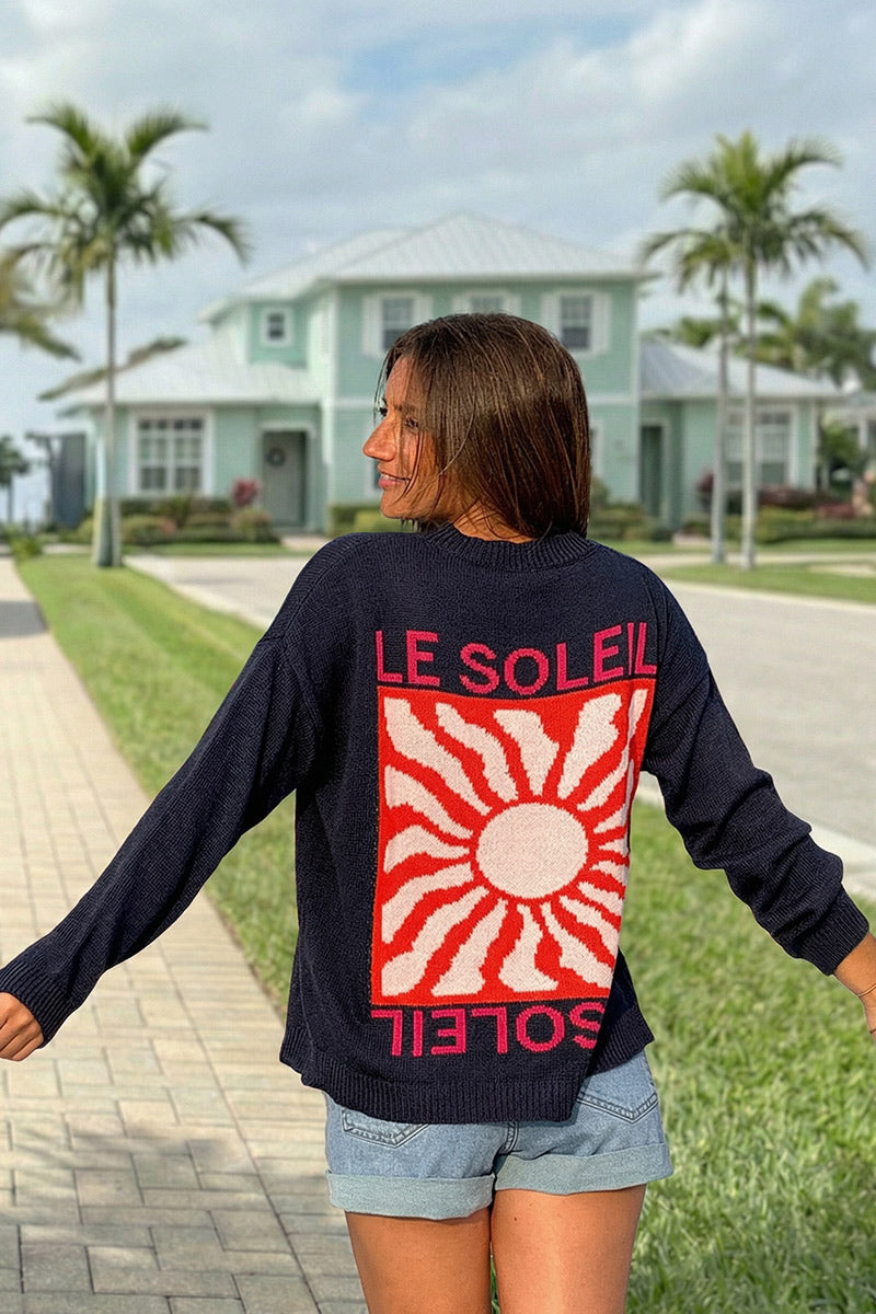 Pull bleu marine en maille coton mélangé motif Le Soleil coloré au dos