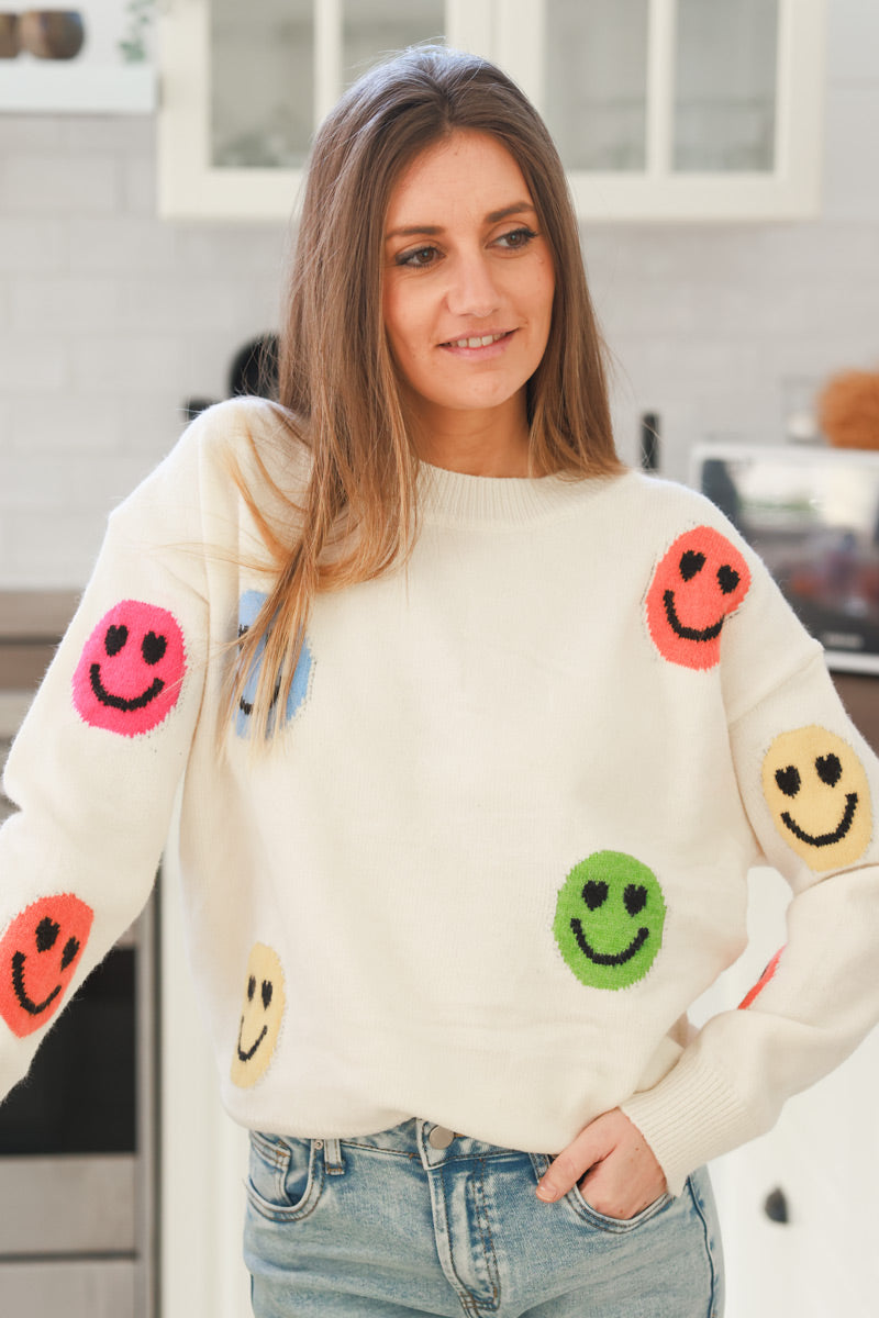 Pull doux écru motif smileys multicolores col rond côtelé