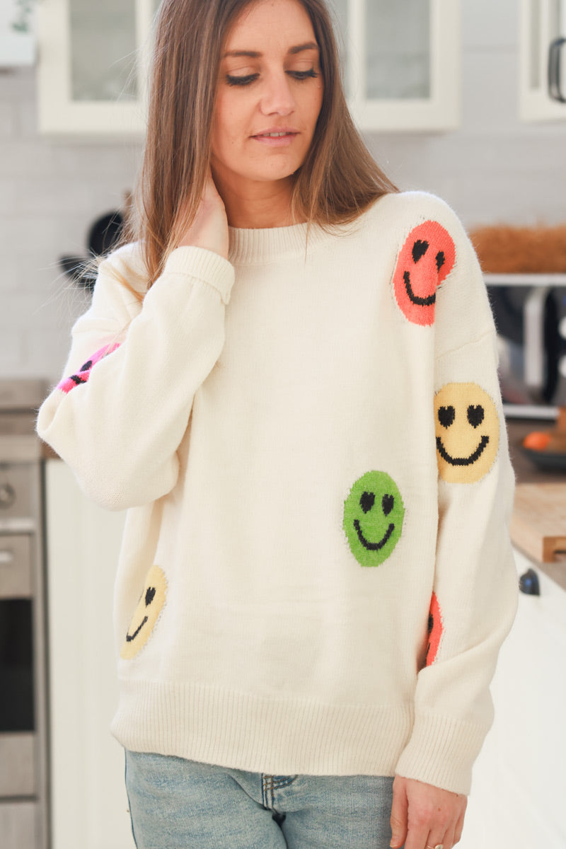 Pull doux écru motif smileys multicolores col rond côtelé