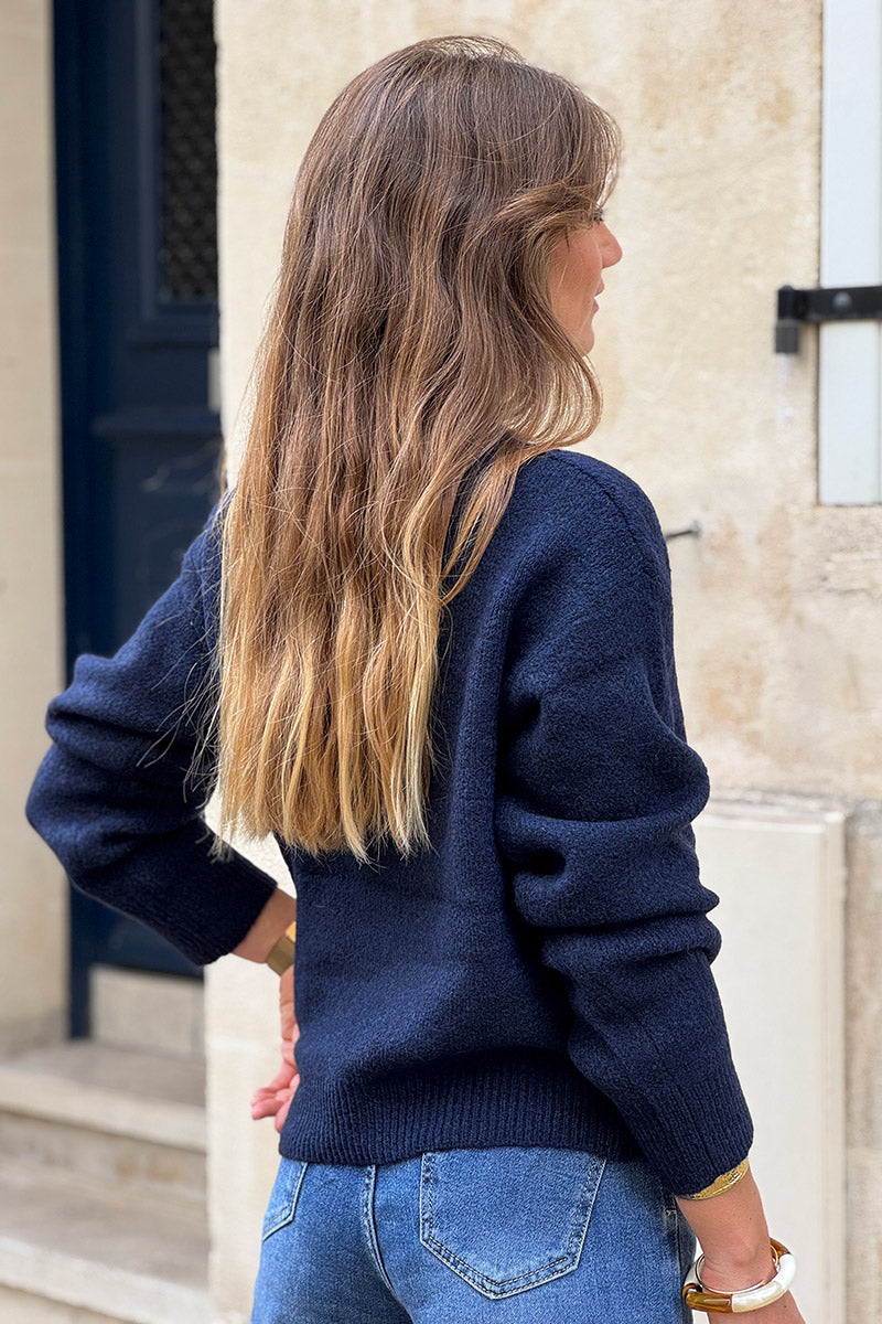 Pull doux et moelleux bleu marine broderie LOVE fleurs liberty