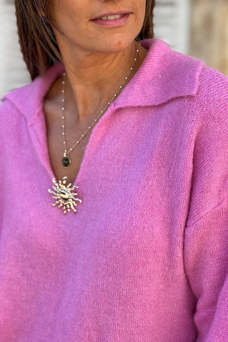Pull doux et moelleux fuchsia baby alpaga avec col broche soleil dorée