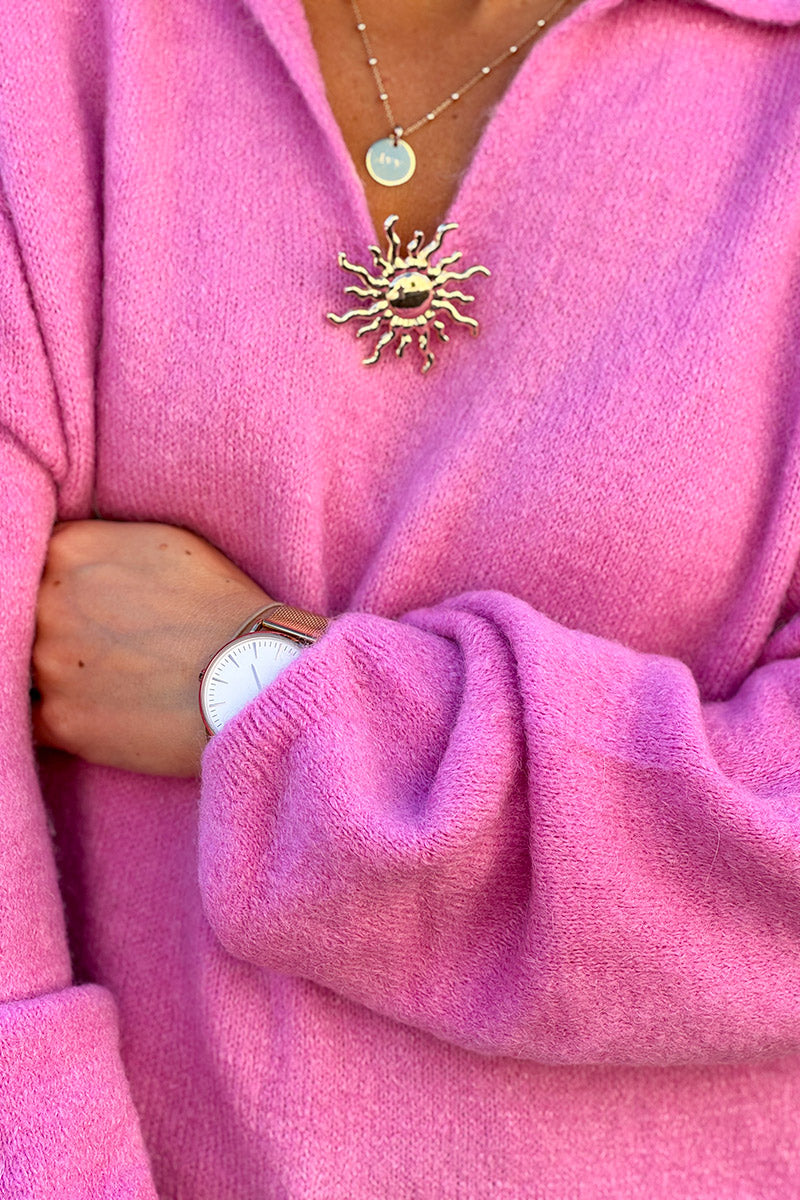 Pull doux et moelleux fuchsia baby alpaga avec col broche soleil dorée