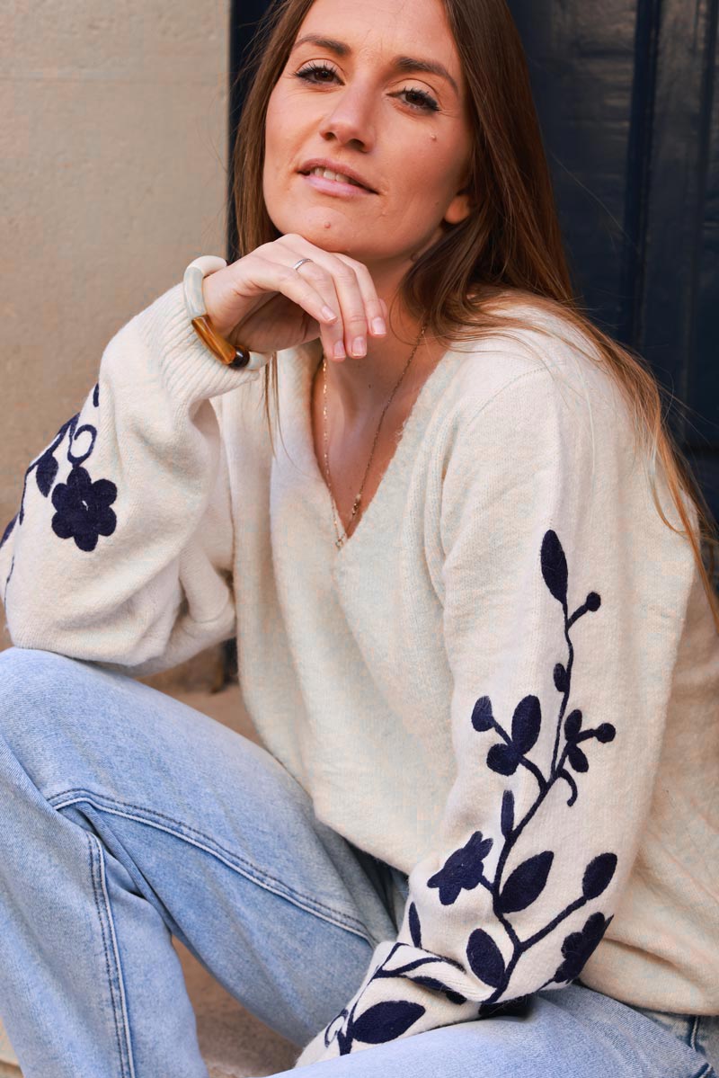 Ivory Knit V-Neck Jumper with Floral Scroll Sleeves