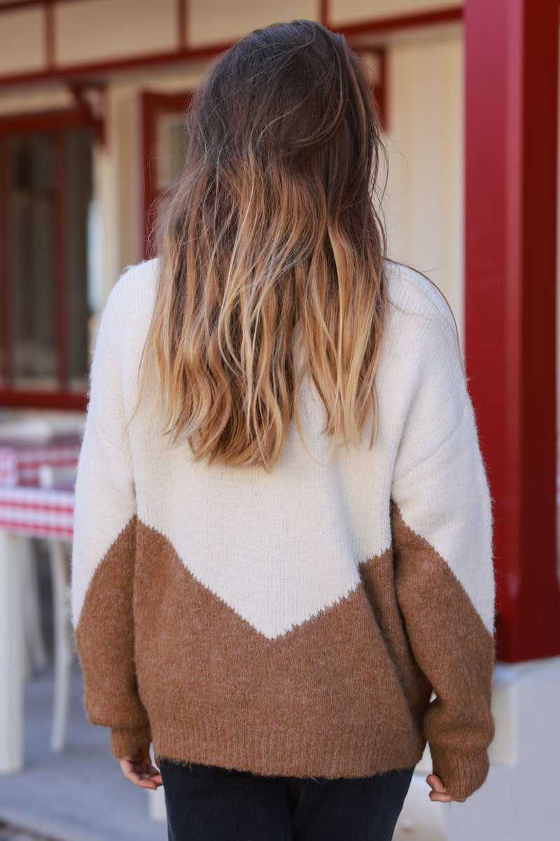 Pull écru maille moelleuse et douce v camel broderie cœur et Amour