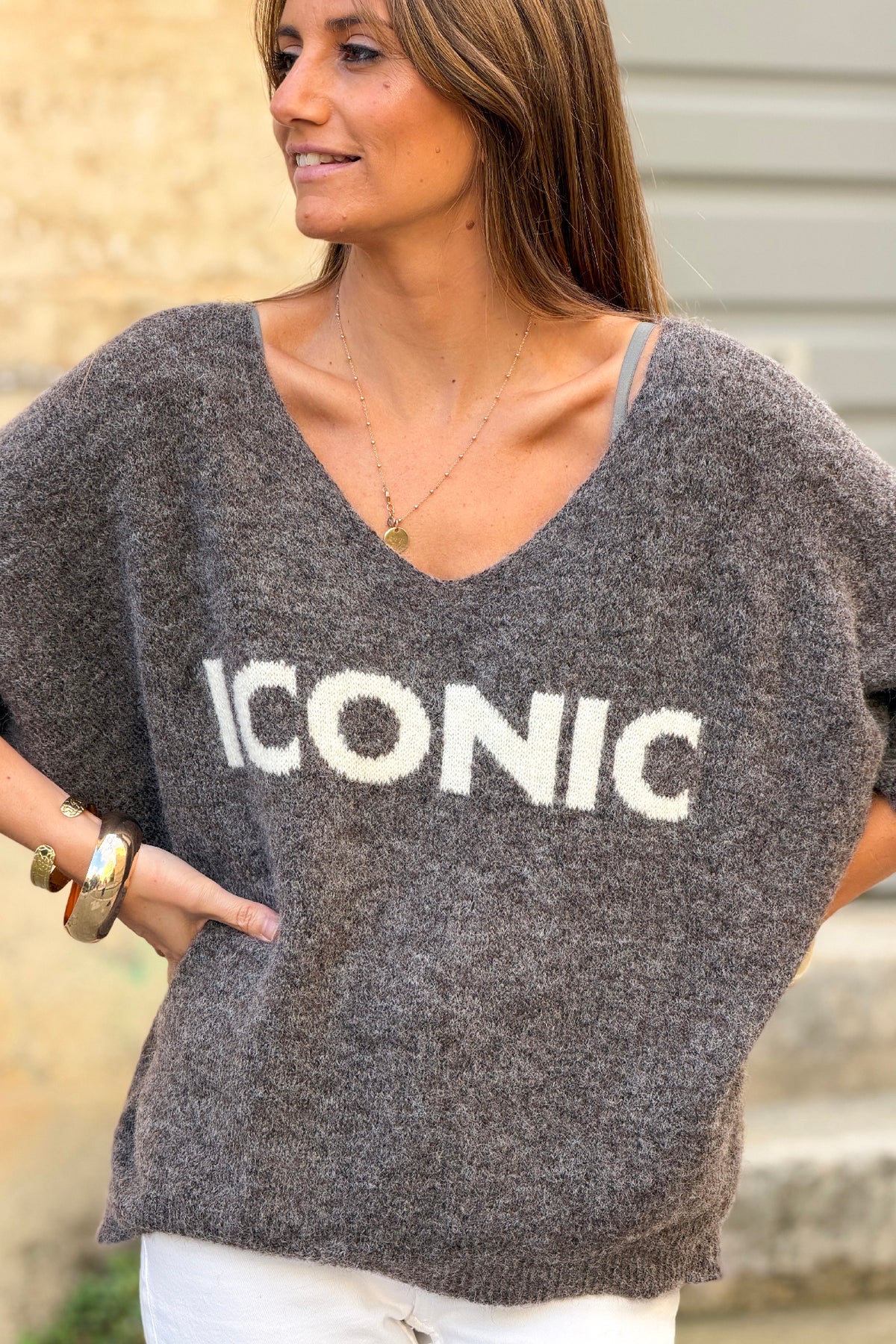 Pull en maille marron clair chiné Iconic manches 3/4 col v
