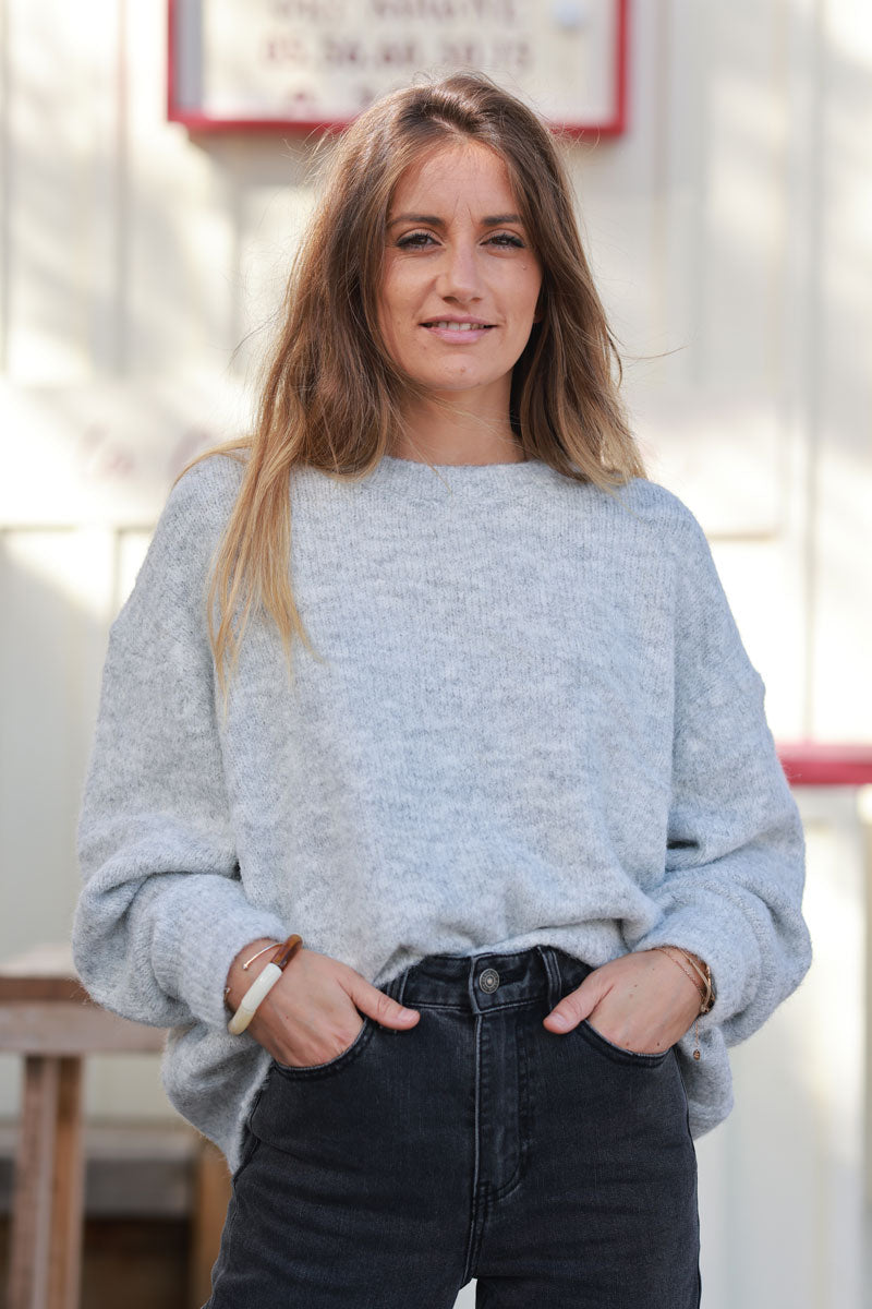 Jersey de punto jaspeado con cuello redondo gris esponjoso y cálido