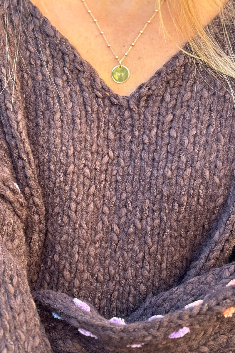 Pull grosse maille marron coutures apparentes fils chenille coloré
