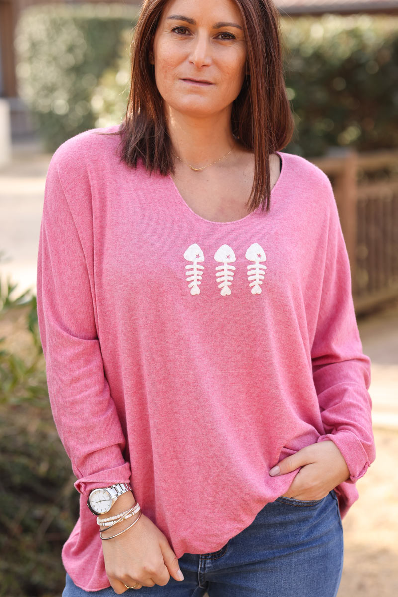 Pink jersey jumper with trio fish