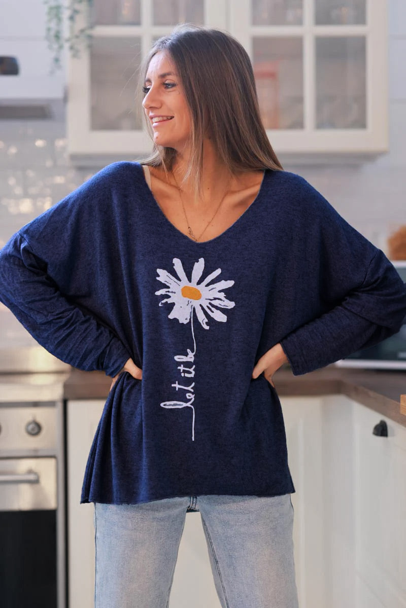 Pull jersey tout doux bleu marine motif marguerite Let it be