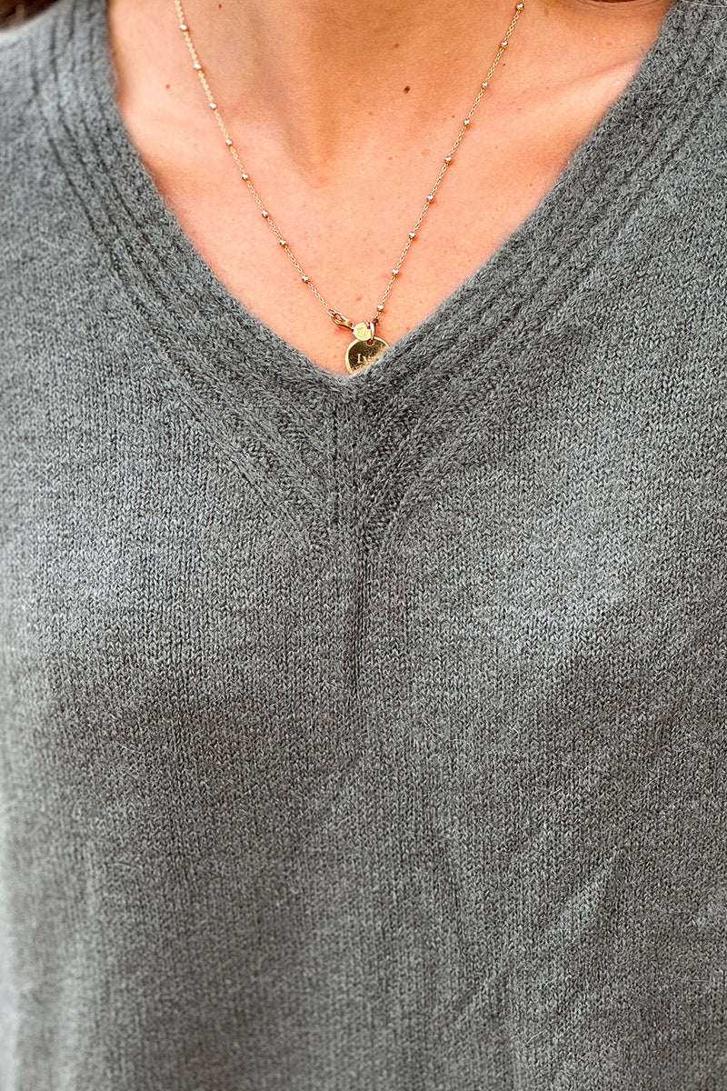 Pull kaki en maille alpaga tout doux détail col v