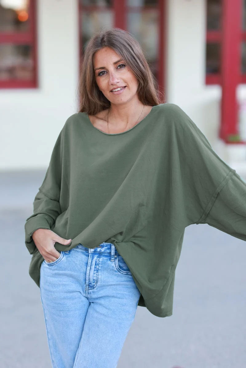 Pull kaki large oversize col rond en coton stretch coutures apparentes