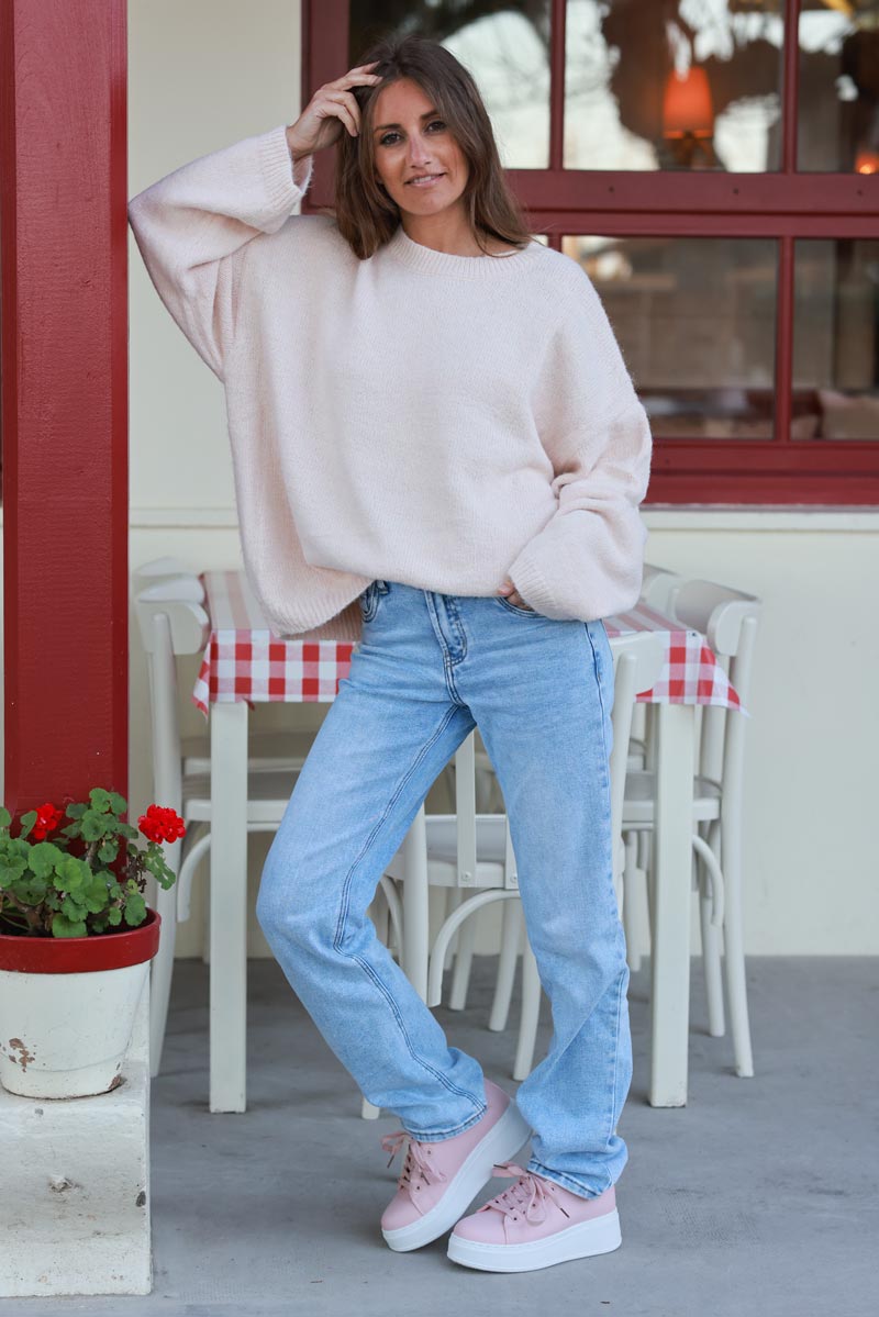 Pull large oversize beige rosé en maille avec mohair col rond côtelé